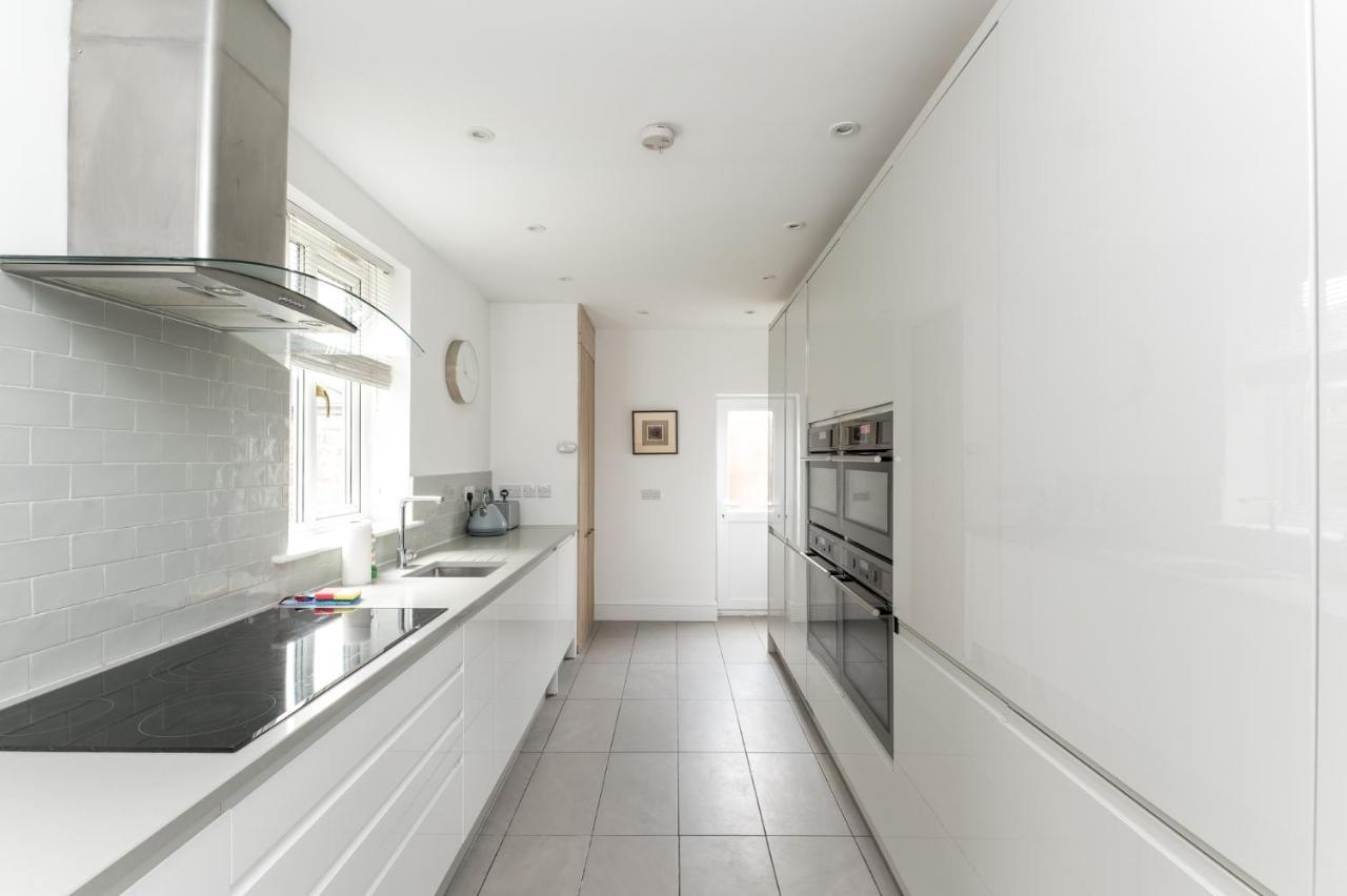 Stunning And Modern 5 Bed House I Pass The Keys Villa York Eksteriør billede