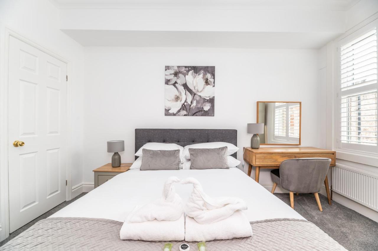 Stunning And Modern 5 Bed House I Pass The Keys Villa York Eksteriør billede
